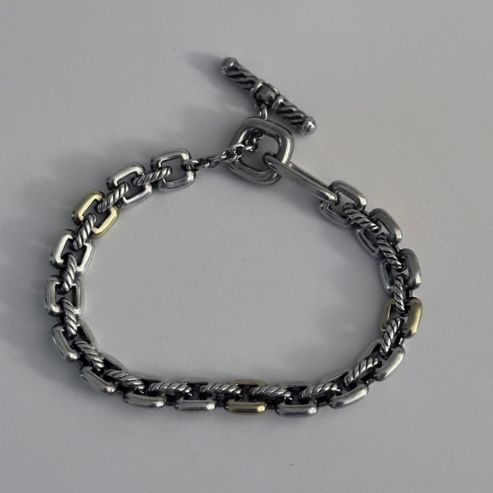 David Yurman Silver 925 Madison Chain with 18 Karat Bonded Yellow Gold. - Picture 2 of 2